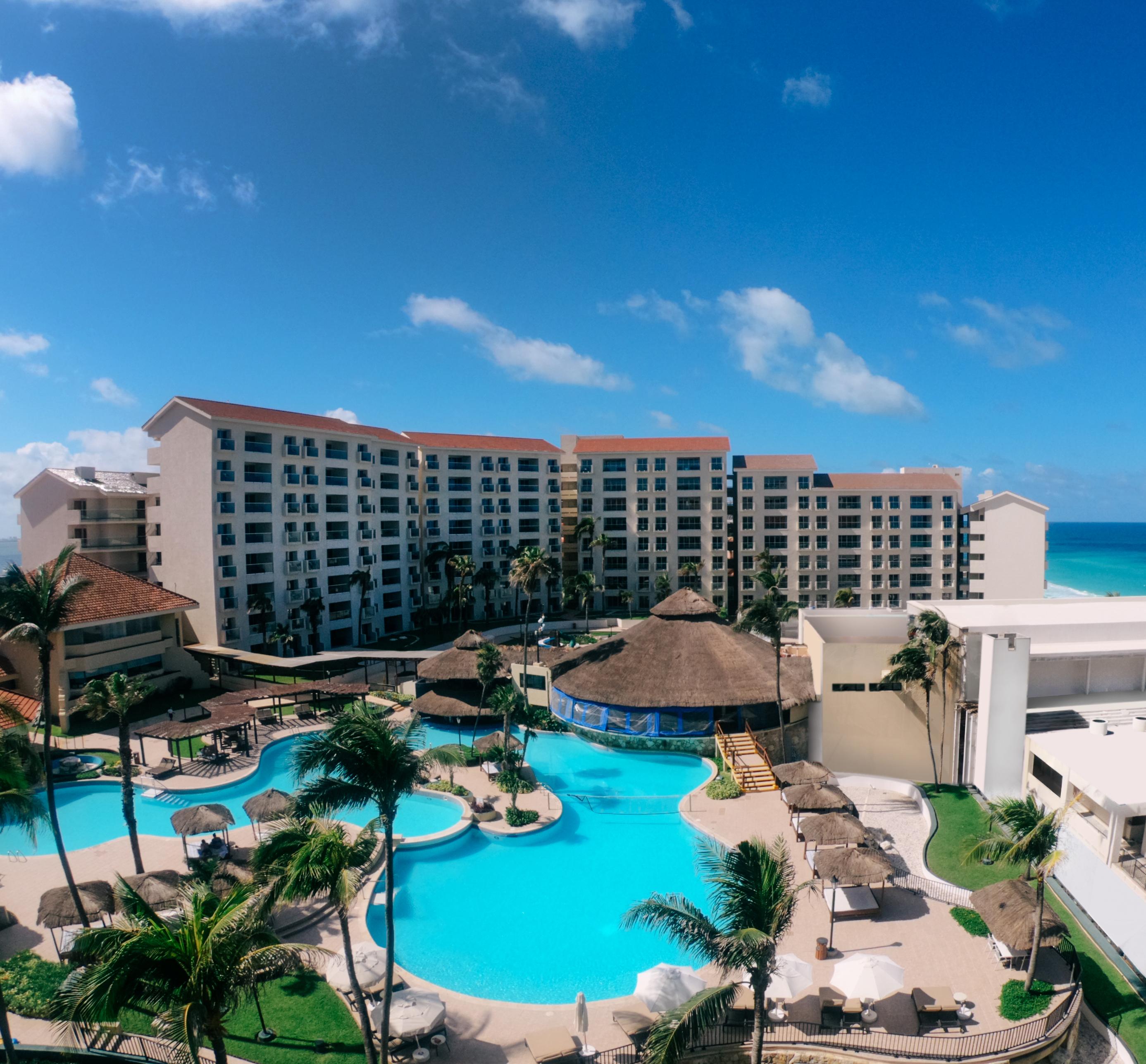 Emporio Cancun Bagian luar foto